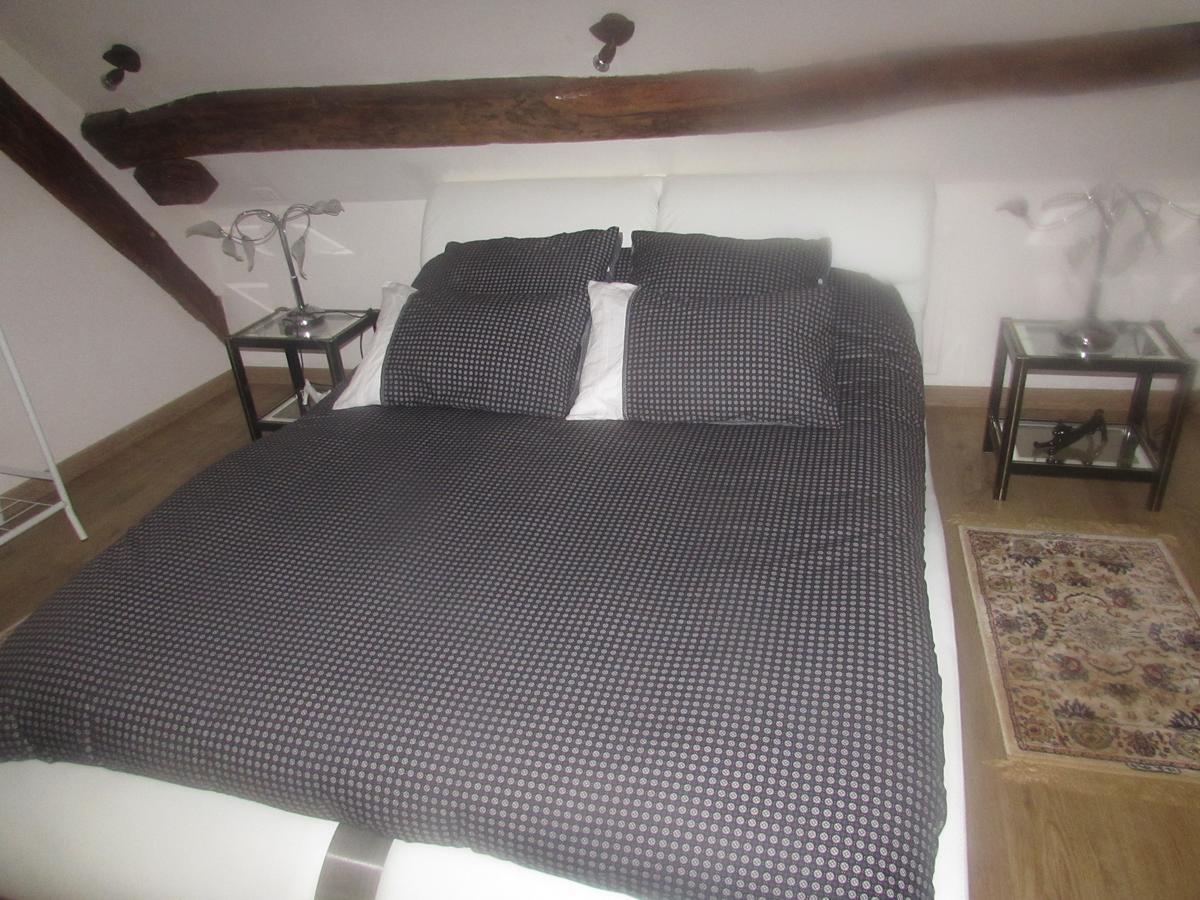 Ferme Historique Jean De La Fontaine Et Ses Chambres D'Hotes Hammam-Spa - 4 Etoiles Chierry Buitenkant foto