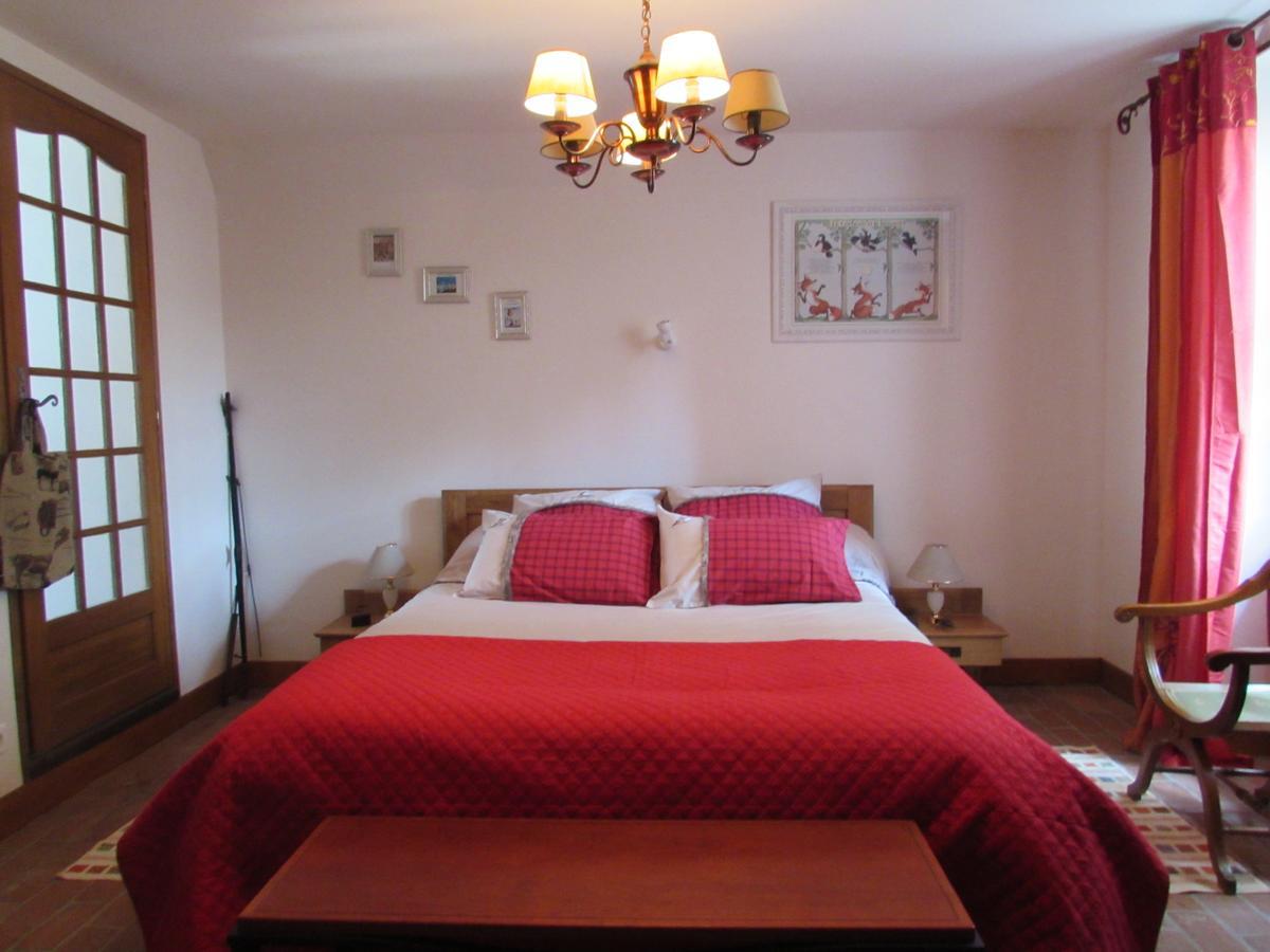 Ferme Historique Jean De La Fontaine Et Ses Chambres D'Hotes Hammam-Spa - 4 Etoiles Chierry Buitenkant foto